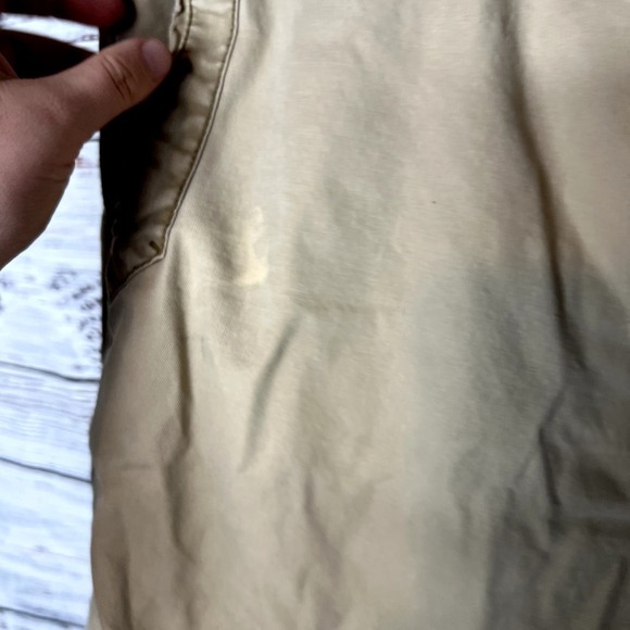 Tommy Bahama Kahki Mens Shorts FLAWED 38 - Picture 2 of 4